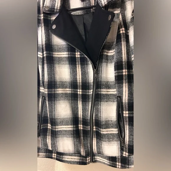 Torrid Black, White & Light Pink Coat - Picture 3 of 9